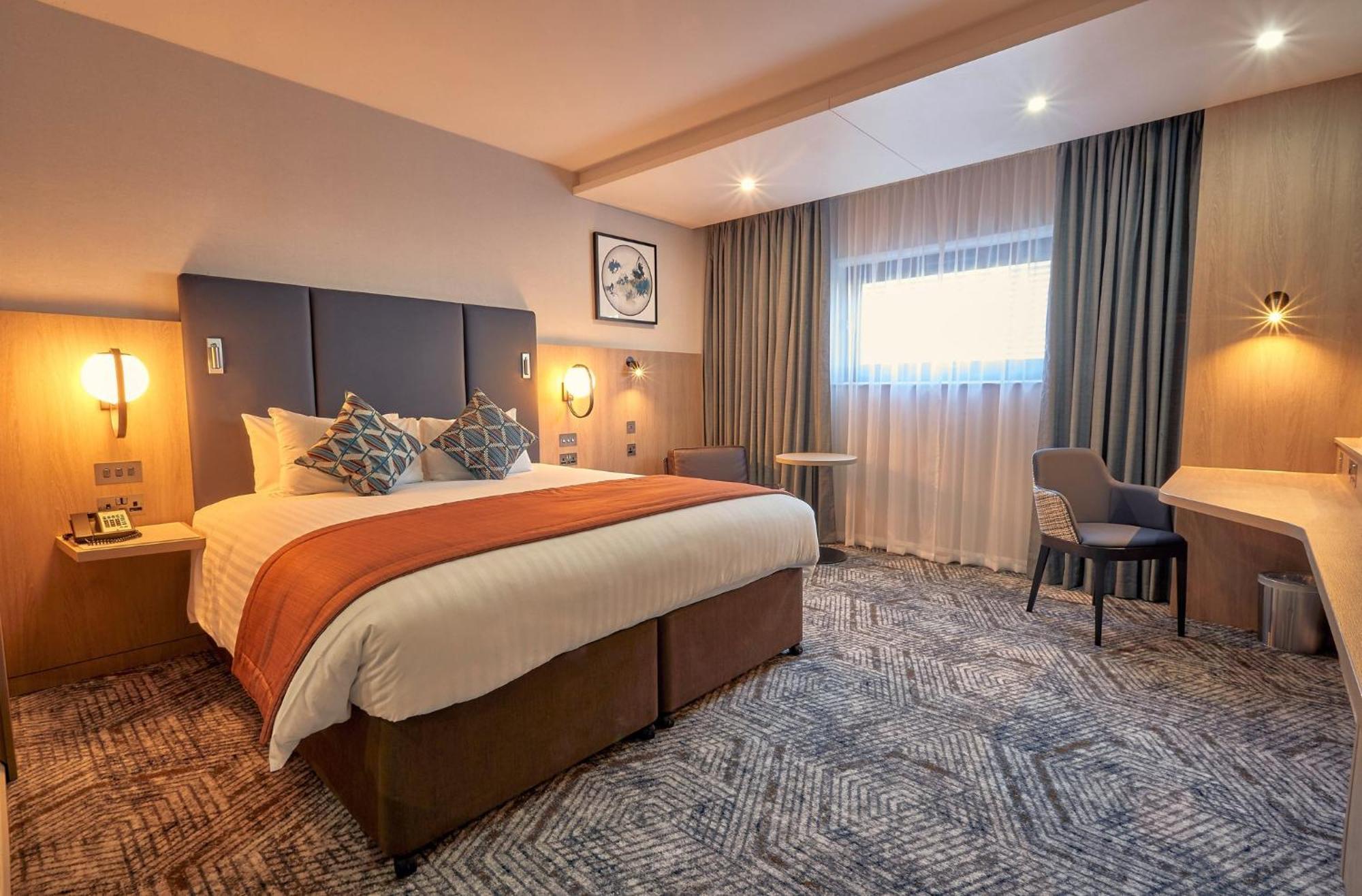 Crowne Plaza Reading Otel Dış mekan fotoğraf