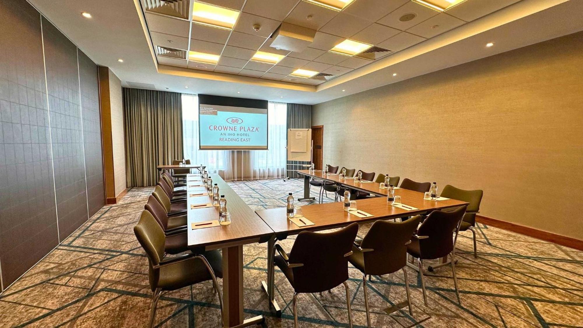 Crowne Plaza Reading Otel Dış mekan fotoğraf