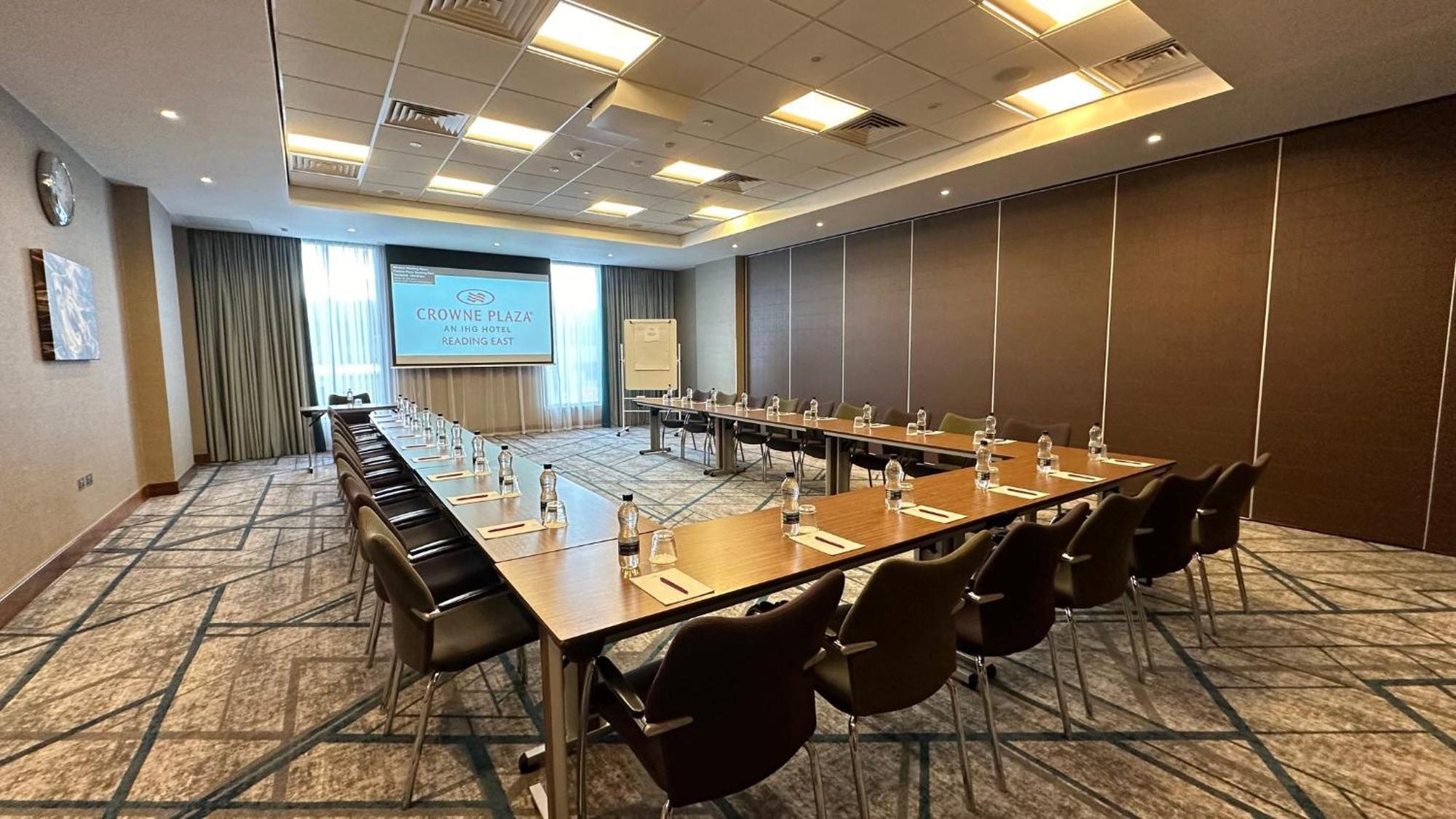 Crowne Plaza Reading Otel Dış mekan fotoğraf